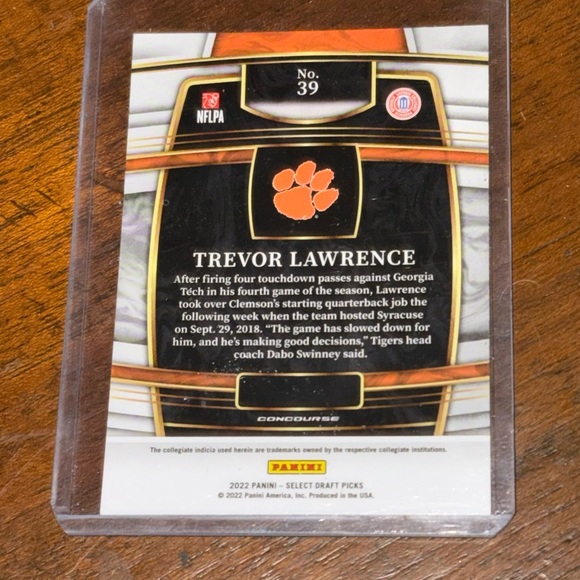 Justin Lawrence 2022 Panini Prizim Card #39 - Picture 2 of 2